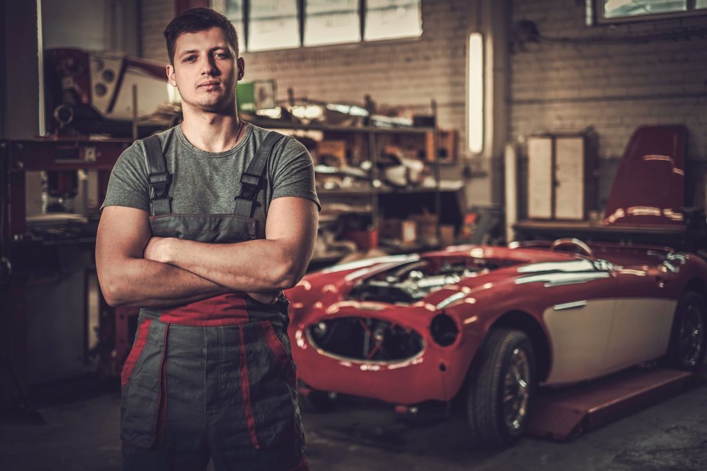 insert image of james in garage